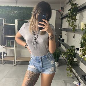 Grey top